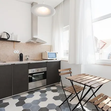 Flh Bica Modern Flat With View Lissabon
