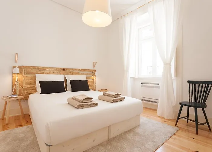 Flh Bica Modern Flat With View Lisboa