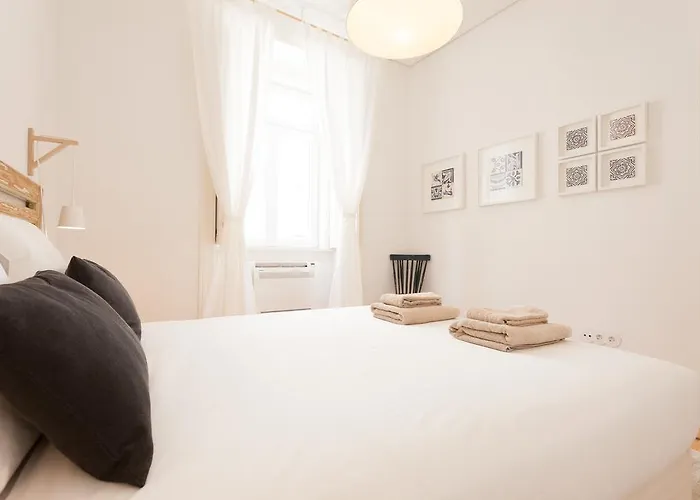 Flh Bica Modern Flat With View Lejlighed *